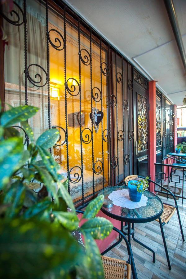 Apartments Beautiful Tbilisi On L.Meskhishvili Turn 1 Exterior photo